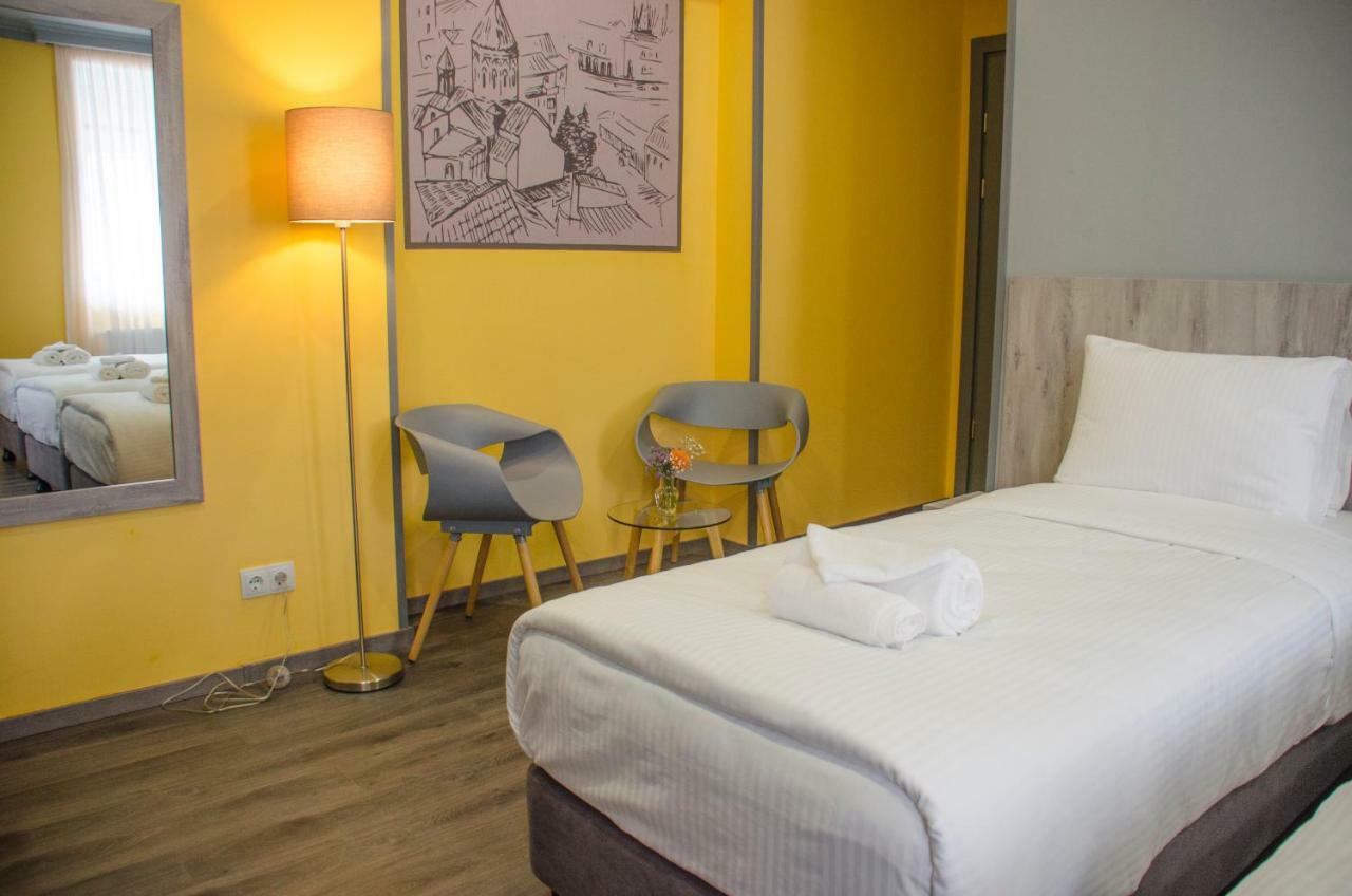 تبليسي Atoneli Hotel المظهر الخارجي الصورة