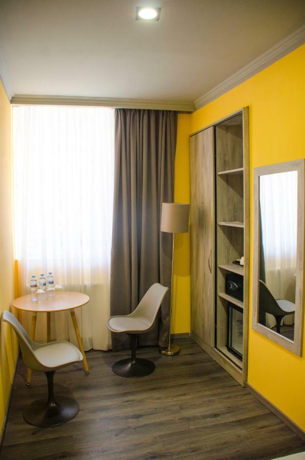 تبليسي Atoneli Hotel المظهر الخارجي الصورة
